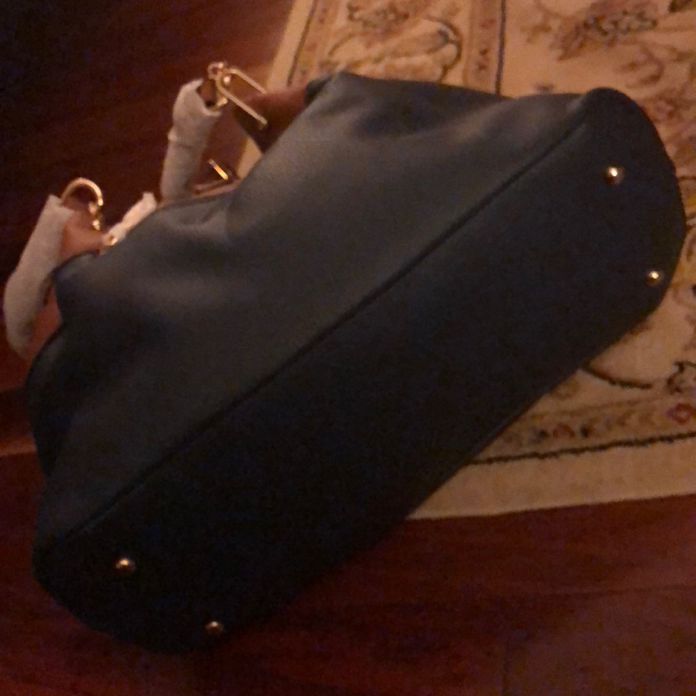 Large Carry All - Picture 4 of 4